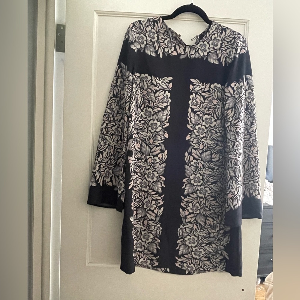 BCBG DRESS NAVY WITH PINK AND PURPLE FLOWERS